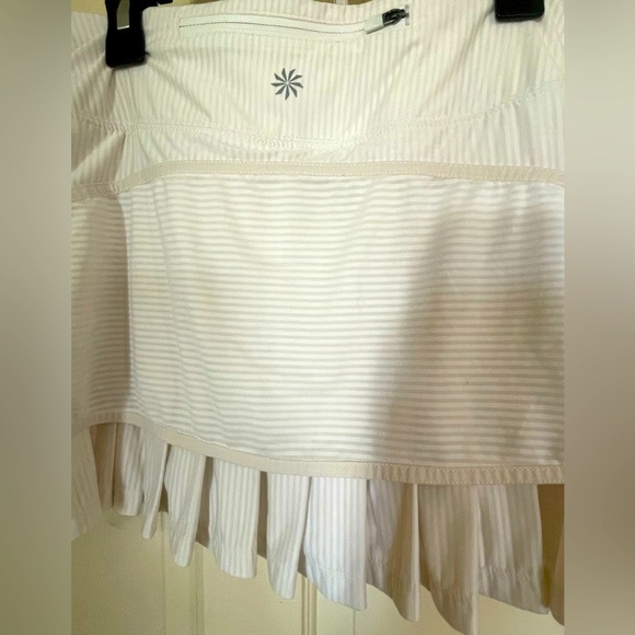 Athleta Skort Womens Medium Gray Striped Good Match Skort Pleated Ruffle Tennis - Picture 8 of 13